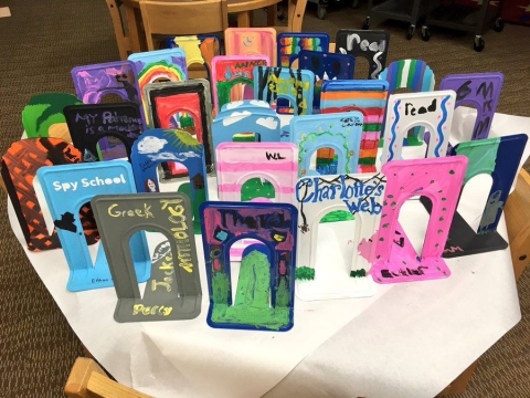 Welcome to a New Year!   It's 2026, and it's time to get your books organized, with your NEW custom Book End :)  We have some Metal Bookends that are needing your creative touch, and we have so many supplies for you to choose from.   You can paint it, add glitter, create a scene from your favorite book, or simply change the color.   The possibilities are only limited by your imagination.   Snack and all supplies are provided, we just need you.   No Registration Required